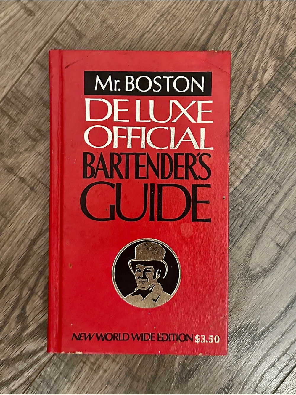 Vintage 1979 Mr Boston Deluxe Official Bartender’s Guide Cocktail Recipe Book